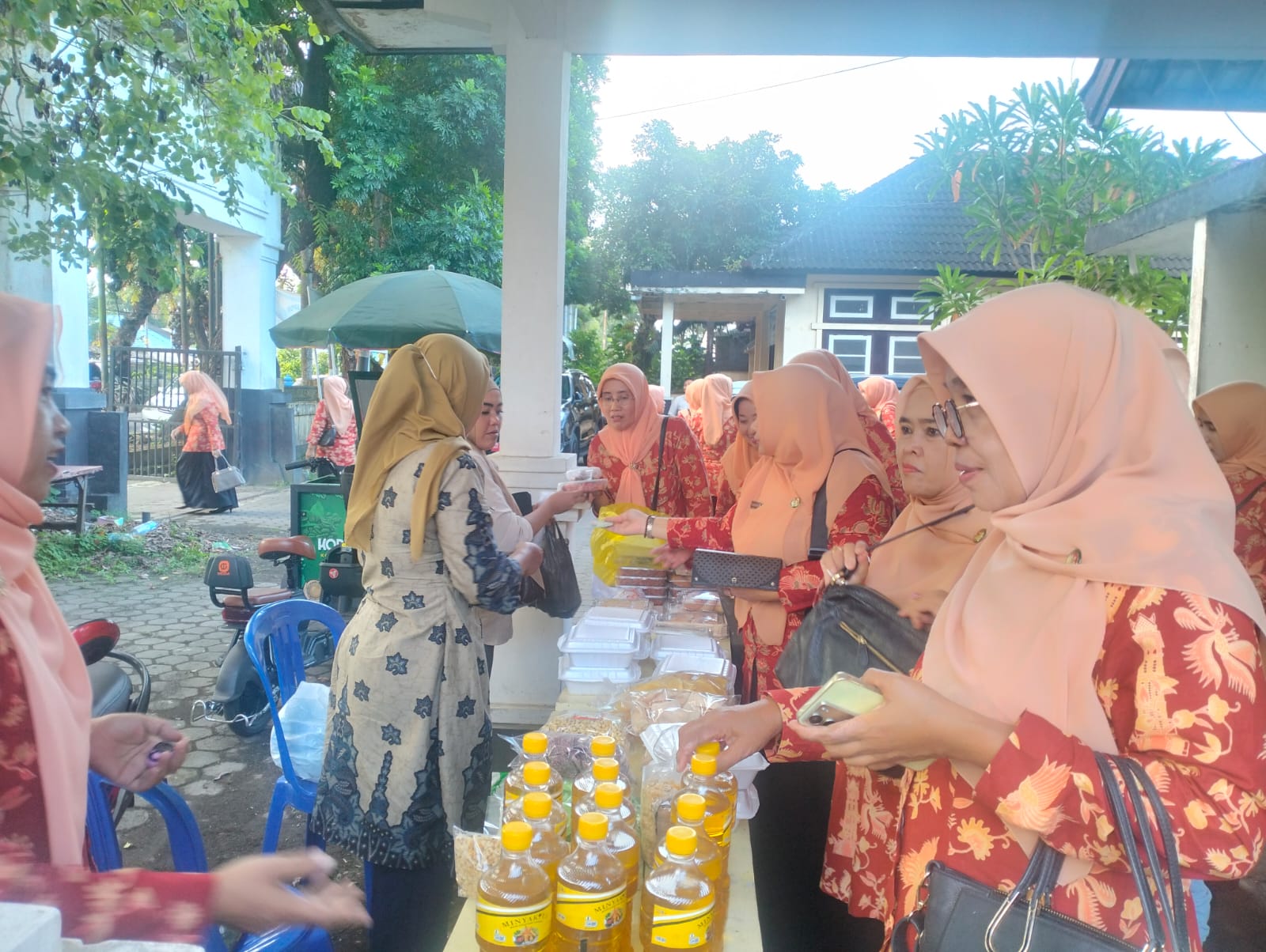 DWP Kabupaten Lombok Tengah Gelar Bazar Produk Unggulan, Dorong Kemandirian Ekonomi Anggota